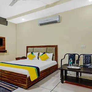 Itsy By Treebo - Sk Grand - Sector 80 Mohali 3*, Sohana India